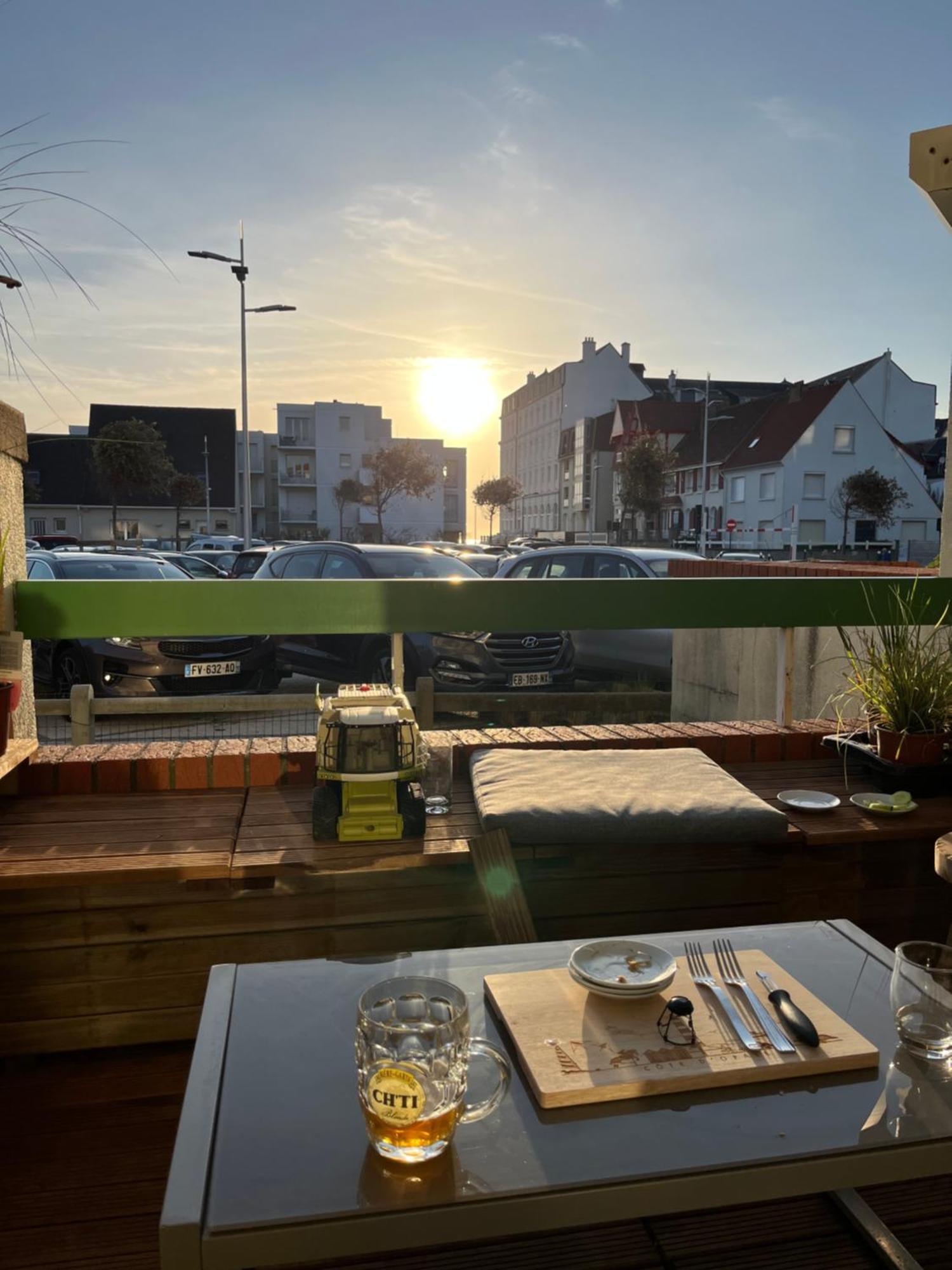 Agreable Appartement Et Terrasse A 2 Pas De La Mer Wimereux Eksteriør billede